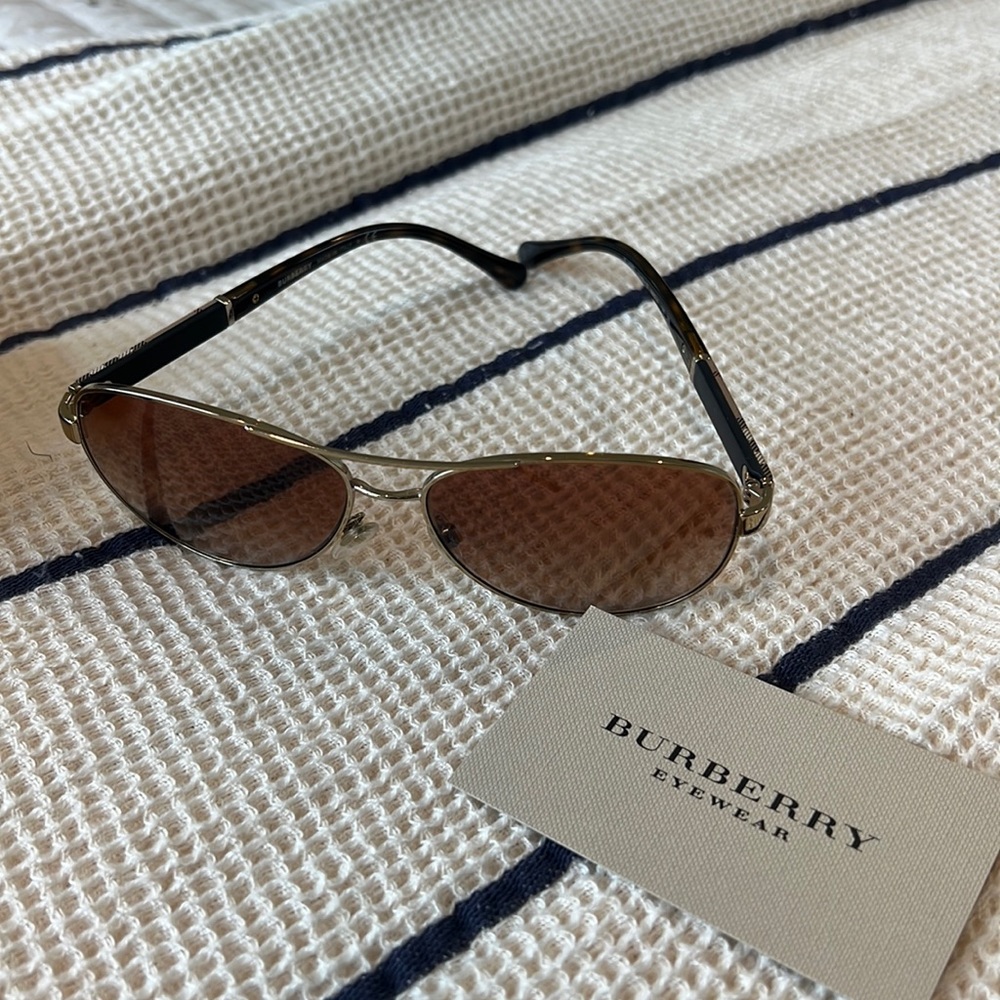 Burberry sunglasses